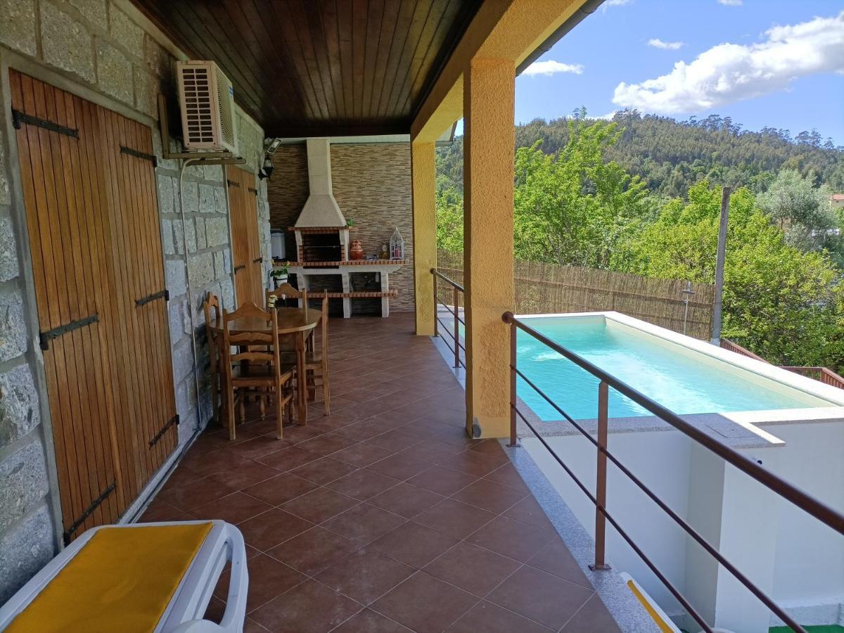 Casa Amarela Da Canicada فييرا دو مينهو المظهر الخارجي الصورة