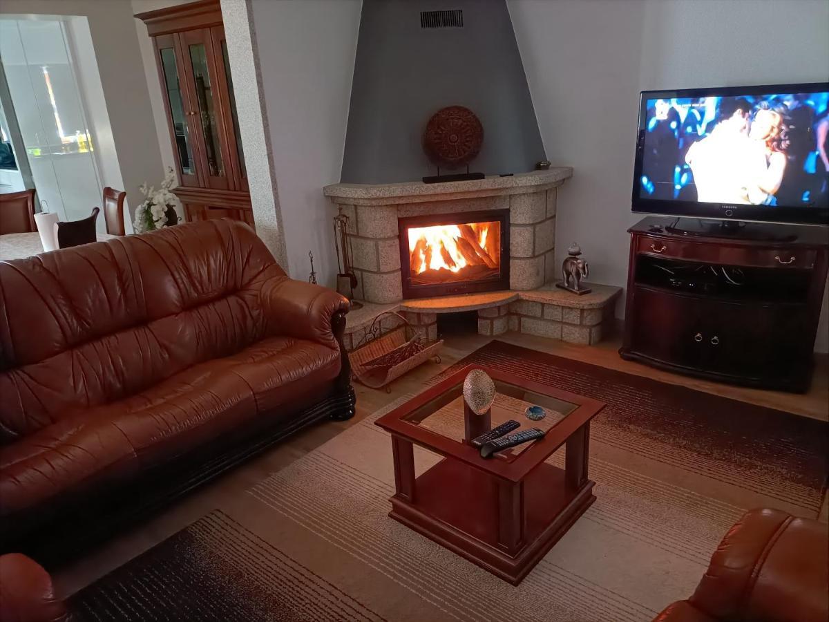 Casa Amarela Da Canicada فييرا دو مينهو المظهر الخارجي الصورة